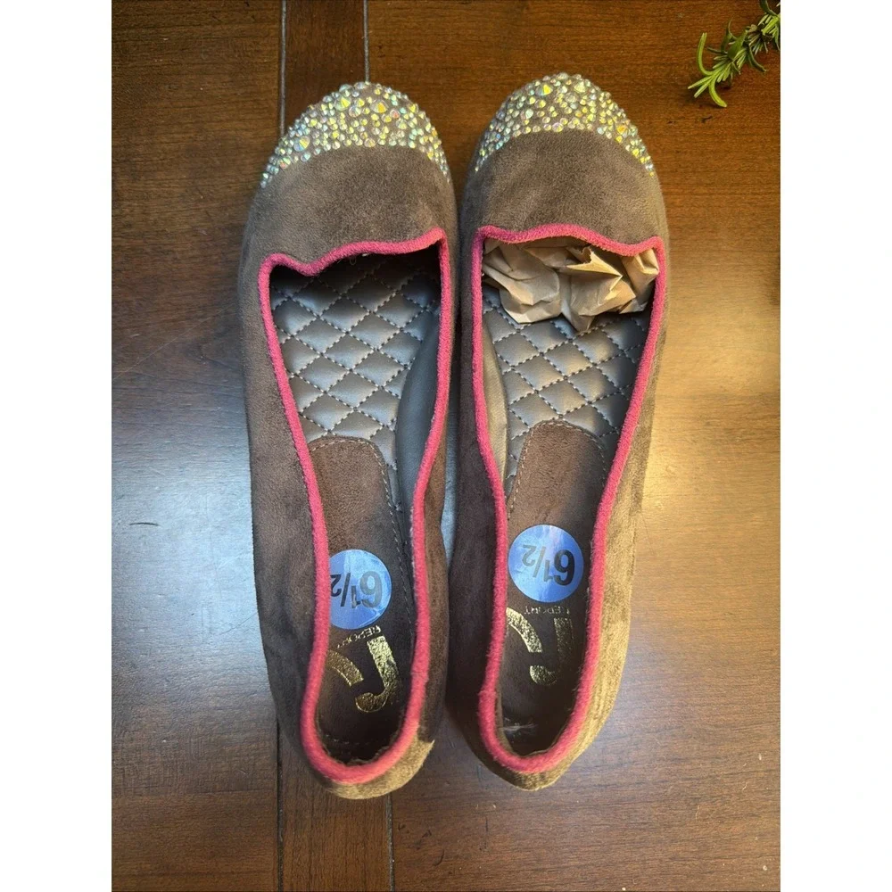 Report Brown Suede Round Toe Ballet Flats Rhinestone Bow Slip-On Women's US 6.5